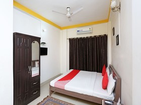 Hotel Deshbandhu By OYO Rooms