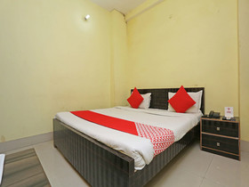 Hotel Deshbandhu By OYO Rooms
