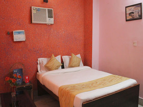 Hotel Lord Shiva by OYO