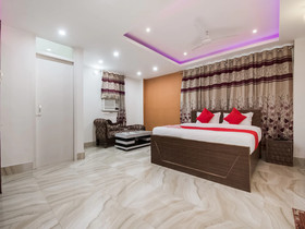 Hotel Mega Royal By OYO Rooms
