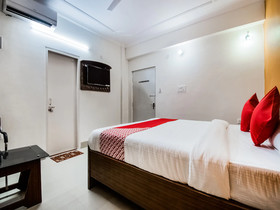 Hotel Mega Royal By OYO Rooms