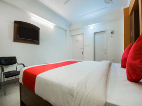 Hotel Mega Royal By OYO Rooms