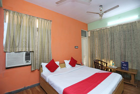Hotel Royal Inn By OYO Rooms
