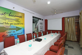 Hotel Royal Inn By OYO Rooms