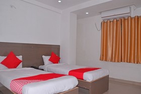 Hotel Shine By OYO Rooms