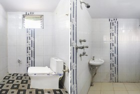 Hotel Sneh by OYO Rooms