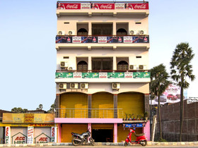 Madhuram Vihar By OYO Rooms