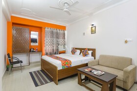 Mega Royal by Fabhotel