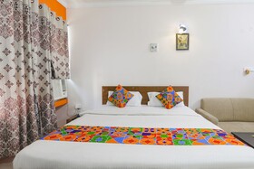 Mega Royal by Fabhotel