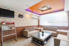 Mega Royal by Fabhotel