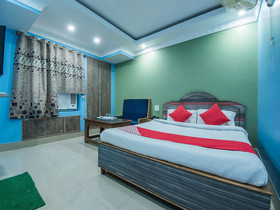 Mundrika Delux by OYO Rooms
