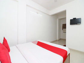 Nunu International By OYO Rooms