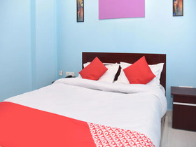 OYO 14798 Radha Swami Guest House