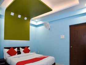 OYO 14798 Radha Swami Guest House