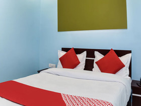 OYO 14798 Radha Swami Guest House