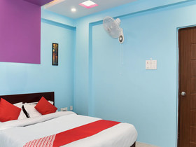 OYO 14798 Radha Swami Guest House