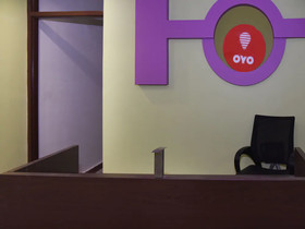 OYO 14798 Radha Swami Guest House