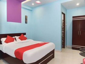 OYO 14798 Radha Swami Guest House