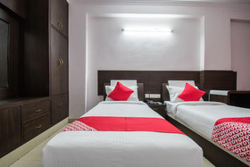 OYO 24088 Flagship Hotel City Centre