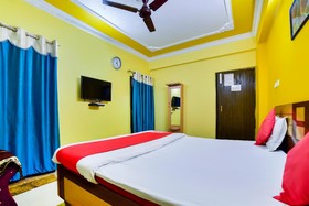 Rudra Homes by OYO Rooms