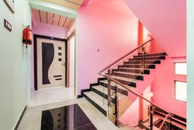 Sheesh Mahal by OYO Rooms