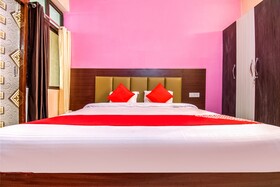 Silver Estate Residency by OYO Rooms