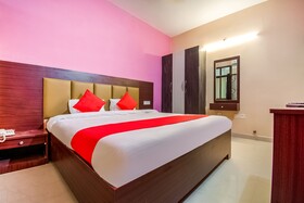 Silver Estate Residency by OYO Rooms