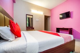 Silver Estate Residency by OYO Rooms