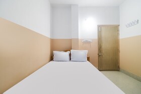 Hotel Rajvansh by OYO Rooms