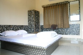 Utsav Grand by Shrigo Hotels