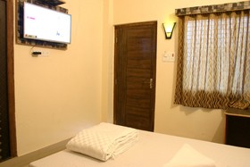 Utsav Grand by Shrigo Hotels