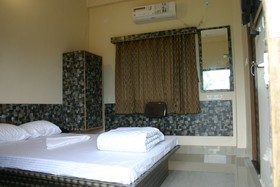 Utsav Grand by Shrigo Hotels