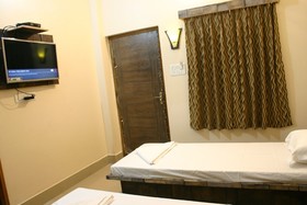 Utsav Grand by Shrigo Hotels