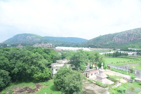 Hotel Gridhakuta International