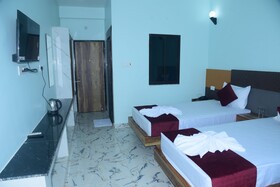 Hotel Gridhakuta International