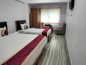 Hotel Rekha International
