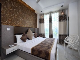 Amar Motel