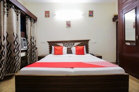 Hotel City Plaza 3 by OYO Rooms