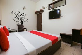 Hotel City Plaza 3 by OYO Rooms