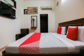 Hotel City Plaza 3 by OYO Rooms
