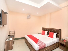 Hotel Ess Pee Grand by OYO