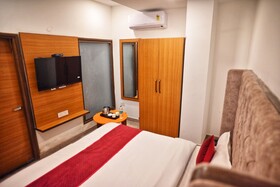 Hotel Lake View