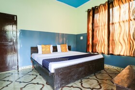 Hotel Rose Star by OYO Rooms