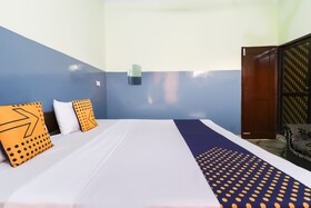 Hotel Rose Star by OYO Rooms