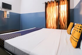 Hotel Rose Star by OYO Rooms