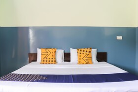 Hotel Rose Star by OYO Rooms