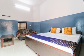 Hotel Rose Star by OYO Rooms