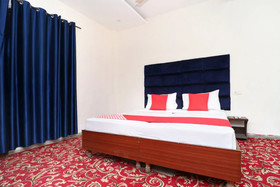 Hotel Rr Villa By OYO Rooms