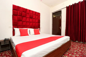 Hotel Rr Villa By OYO Rooms