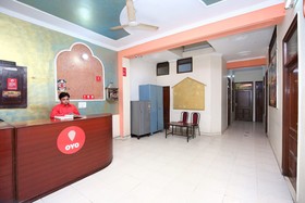 OYO 10239 Holiday INN Paradise